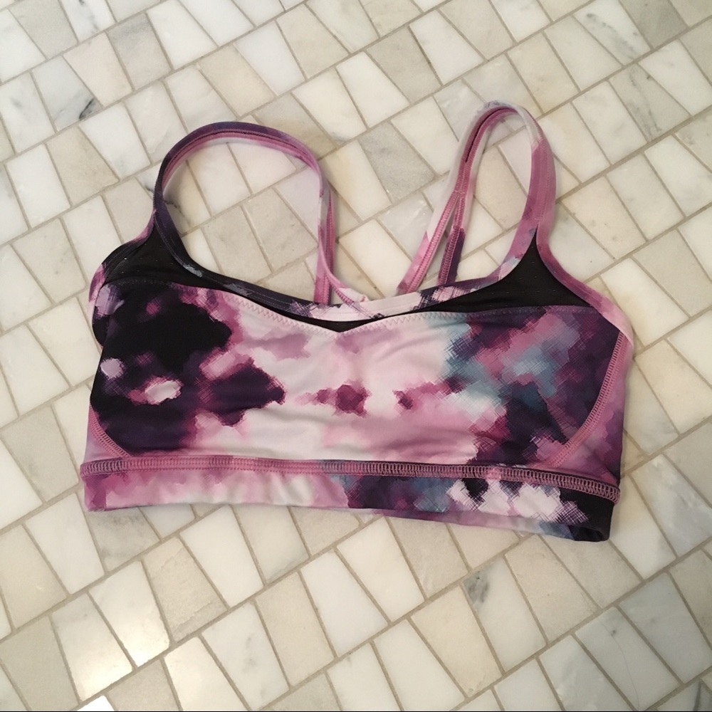 lululemon sports bra!